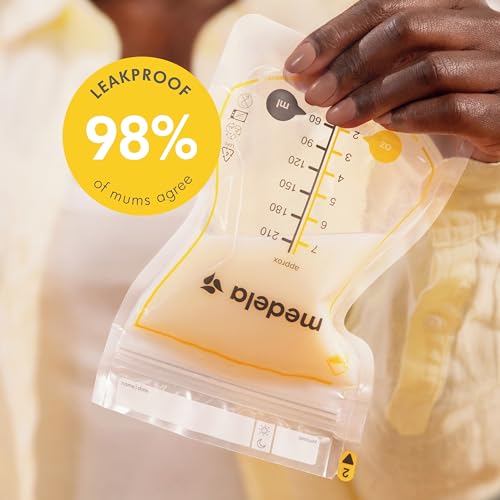 Medela Bolsas de almacenamiento de leche materna reciclables fáciles de verter, sin BPA, 50 unidades de 7 oz/7.1 fl oz, bolsas de leche materna desechables a prueba de fugas con protección de leche